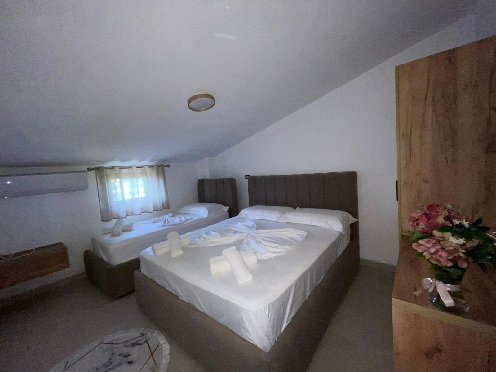Prela'S Rooms Shkoder Exterior photo